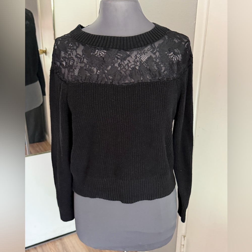 🎀 Express Black Knit Lace Yoke Sweater